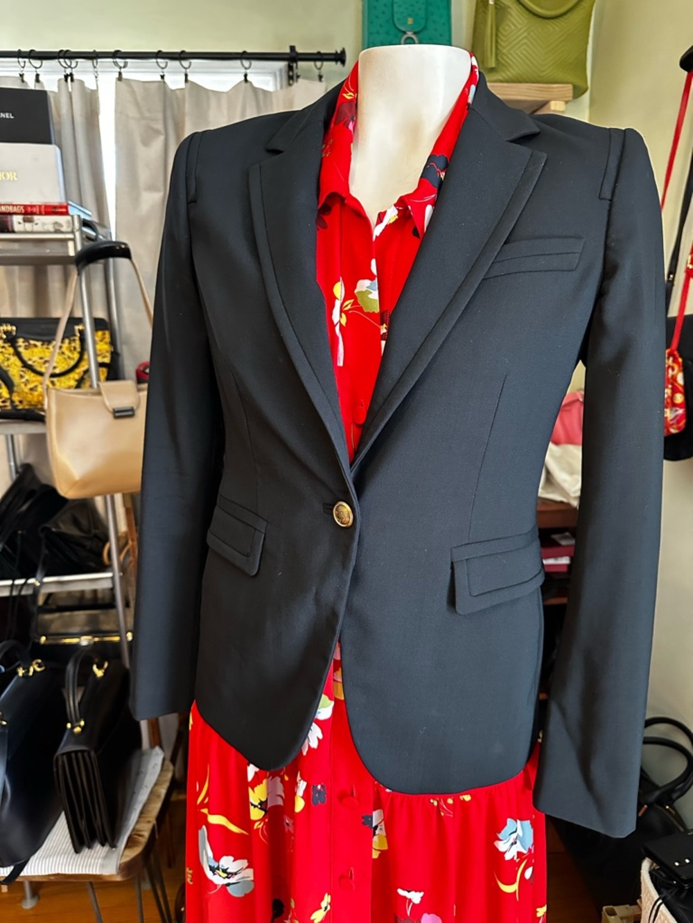 Gucci Black Wool Blazer | Gold Crest Buttons | Made in Italy | IT 38 - Picture 6 of 12